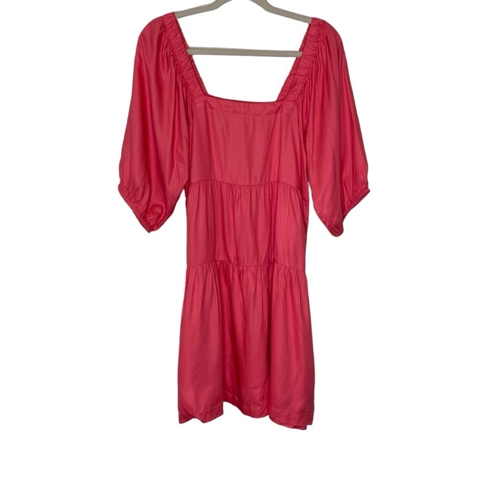 Beyond‎ Words hot pink tiered picnic dress with puff sleeves. Size M